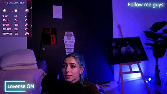 AriaVoss online show from October 2025 09:36:02 PM