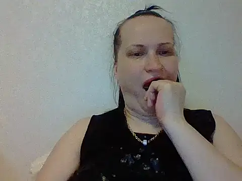  squirty cum lady  online show from February 2025 07:52:02 PM