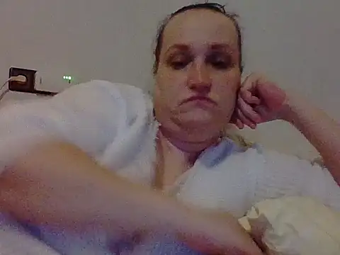  squirty cum lady  online show from March 2025 09:45:02 PM