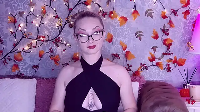 EllianaReese online show from October 2025 02:26:02 AM