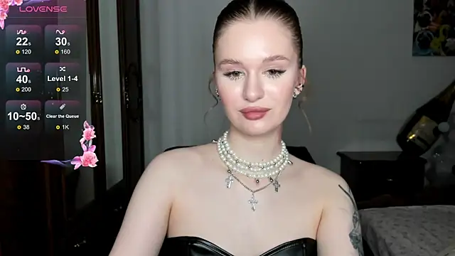 Snapshot of EmilySoul chatting on January 2025 05:06:01 PM EmilySoul online show from January 2025 05:06:01 PM