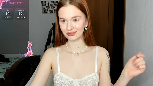 Snapshot of EmilySoul chatting on October 2025 03:31:01 PM EmilySoul online show from October 2025 03:31:01 PM