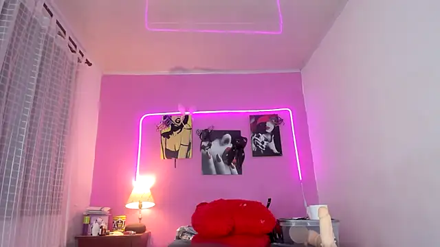 Niki Fox111 online show from February 2025 12:28:01 PM