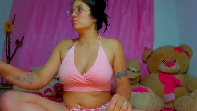 Snapshot of Dana_Jeins chatting on September 2025 08:13:02 PM Dana Jeins online show from September 2025 08:13:02 PM