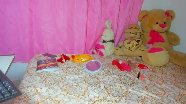 Snapshot of Dana_Jeins chatting on October 2025 09:19:02 AM Dana Jeins online show from October 2025 09:19:02 AM