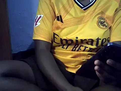 Snapshot of skinnysexynaughty chatting on October 2025 06:05:02 PM skinnysexynaughty online show from October 2025 06:05:02 PM