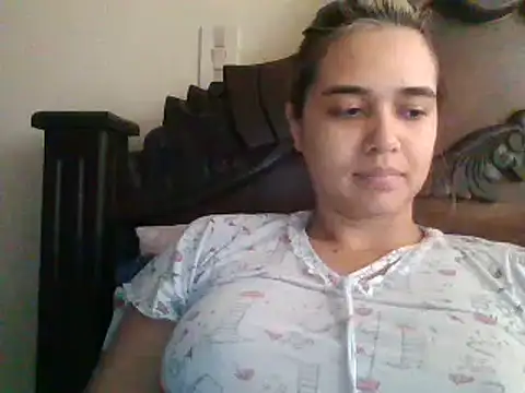 trianabell online show from December 2024 03:33:02 PM