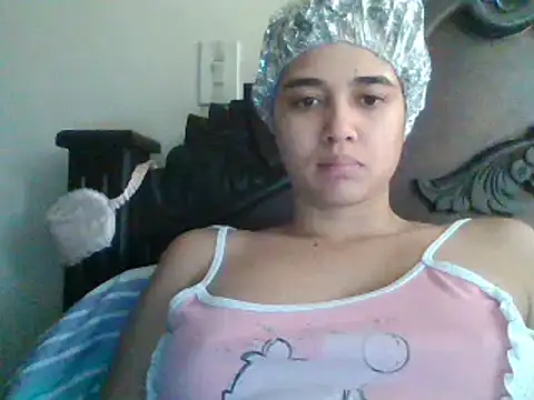 trianabell online show from December 2024 03:04:01 PM