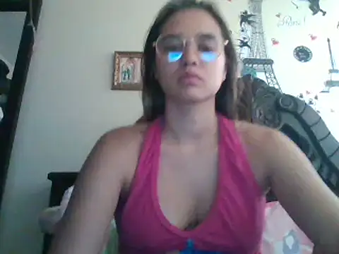 trianabell online show from March 2025 03:53:02 PM