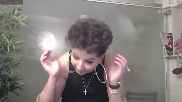 Snapshot of BustyAllyy chatting on January 2025 10:29:02 PM BustyAllyy online show from January 2025 10:29:02 PM