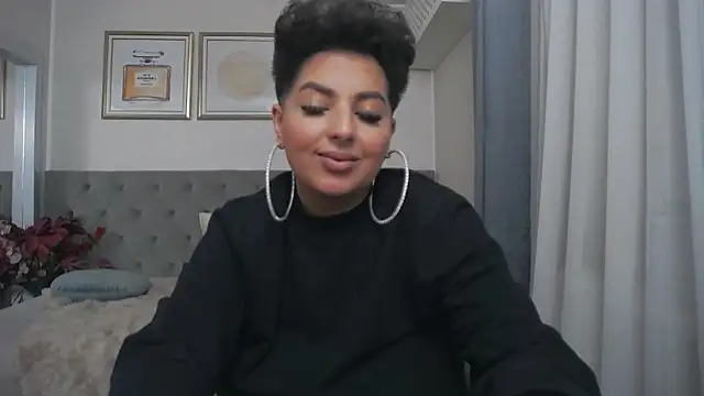 Snapshot of BustyAllyy chatting on January 2025 02:25:01 AM BustyAllyy online show from January 2025 02:25:01 AM