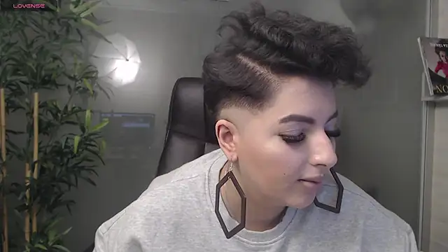 Snapshot of BustyAllyy chatting on January 2025 08:26:02 PM BustyAllyy online show from January 2025 08:26:02 PM