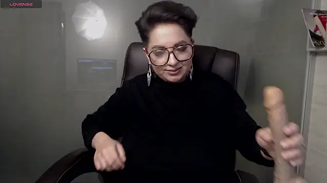 Snapshot of BustyAllyy chatting on February 2025 02:26:01 AM BustyAllyy online show from February 2025 02:26:01 AM