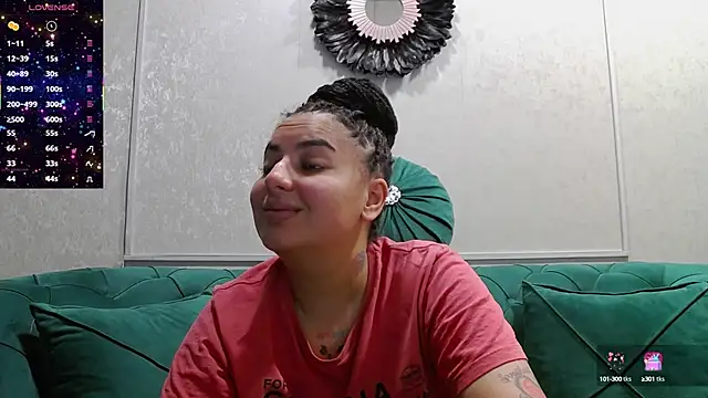 Snapshot of BustyAllyy chatting on October 2025 07:47:02 PM BustyAllyy online show from October 2025 07:47:02 PM