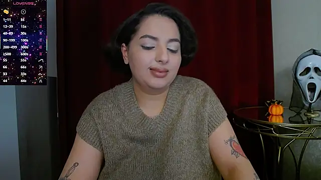 Snapshot of BustyAllyy chatting on October 2025 06:32:01 PM BustyAllyy online show from October 2025 06:32:01 PM