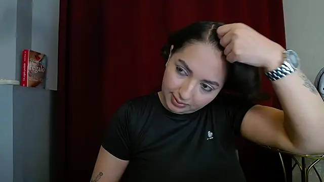 Snapshot of BustyAllyy chatting on October 2025 07:37:02 PM BustyAllyy online show from October 2025 07:37:02 PM