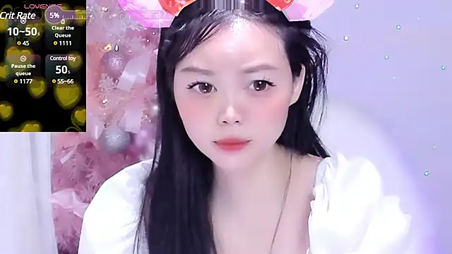 Snapshot of lilies-sweet chatting on January 2025 04:13:01 AM lilies-sweet online show from January 2025 04:13:01 AM