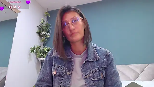 SharisWillian online show from January 2025 03:44:02 AM