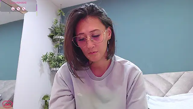 SharisWillian online show from January 2025 04:30:01 AM