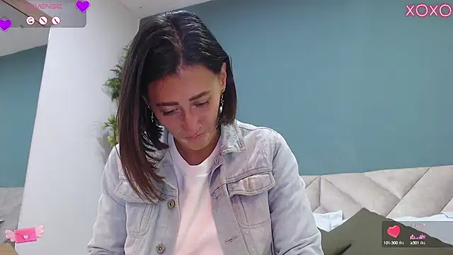 SharisWillian online show from September 2025 03:43:01 AM