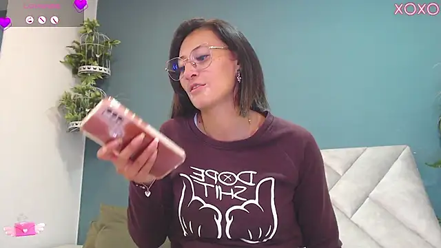 SharisWillian online show from October 2025 04:14:01 AM