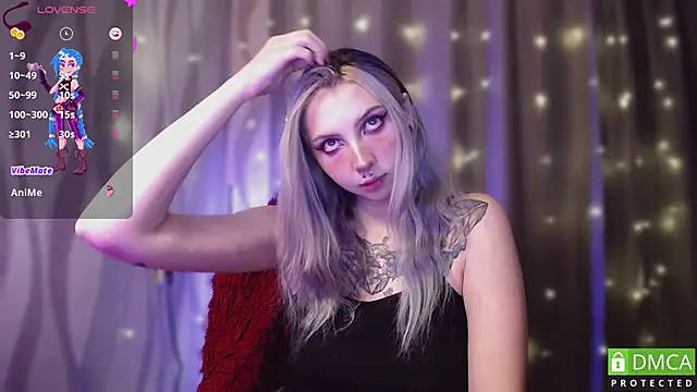 JustMeowGirl online show from December 2024 09:55:02 AM