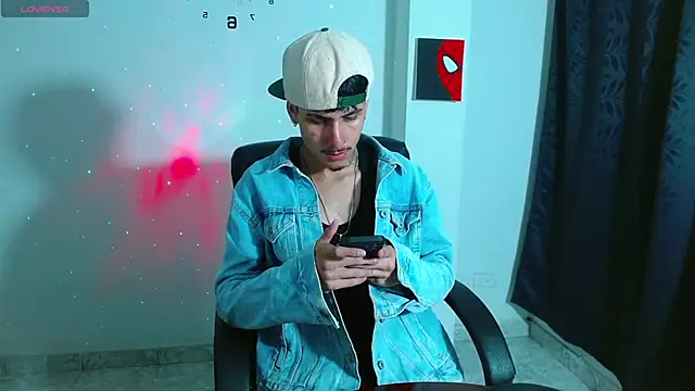 Snapshot of Bastiaan_28 chatting on October 2025 10:53:02 PM Bastiaan 28 online show from October 2025 10:53:02 PM