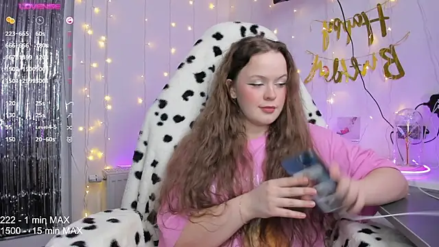 Snapshot of HANNA_MONTANAS chatting on January 2025 06:54:02 PM HANNA MONTANAS online show from January 2025 06:54:02 PM