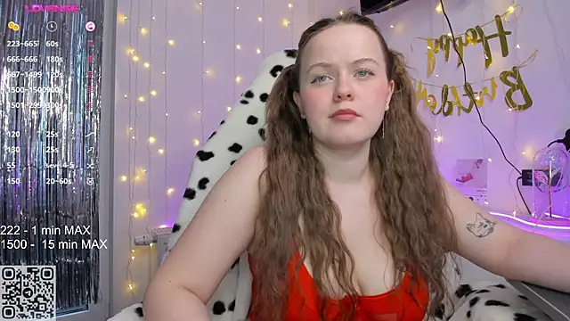 Snapshot of HANNA_MONTANAS chatting on January 2025 11:44:02 AM HANNA MONTANAS online show from January 2025 11:44:02 AM