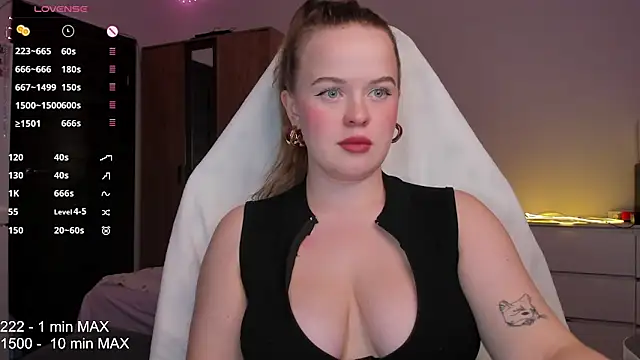 Snapshot of HANNA_MONTANAS chatting on October 2025 07:05:01 PM HANNA MONTANAS online show from October 2025 07:05:01 PM