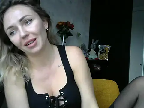 AngelinaLove28 online show from January 2025 01:42:02 PM