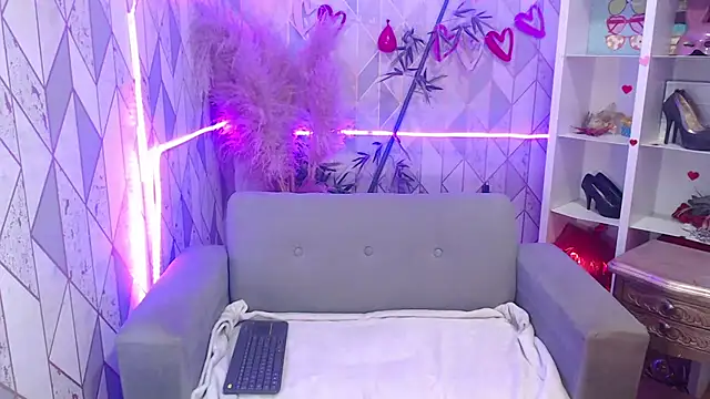 charlottemoonxz online show from October 2025 07:44:02 PM