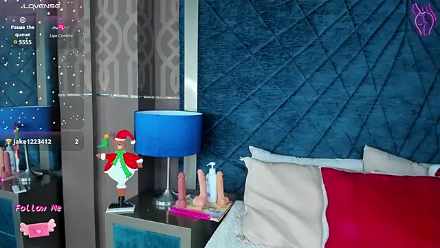 Snapshot of AdelaineBest chatting on December 2024 07:44:01 AM AdelaineBest online show from December 2024 07:44:01 AM