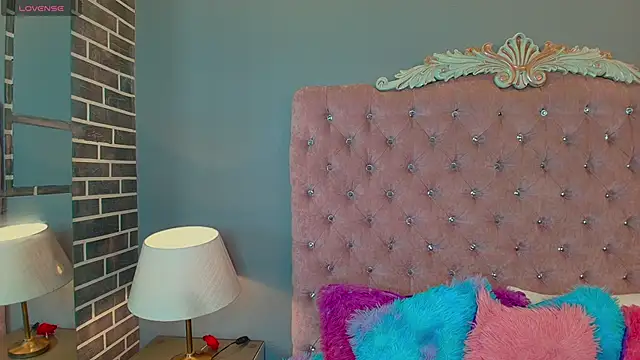 Snapshot of AdelaineBest chatting on September 2025 04:47:01 AM AdelaineBest online show from September 2025 04:47:01 AM