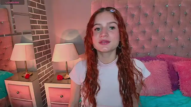 Snapshot of AdelaineBest chatting on October 2025 02:14:02 AM AdelaineBest online show from October 2025 02:14:02 AM