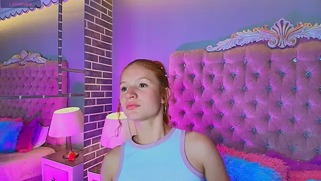 Snapshot of AdelaineBest chatting on November 2025 11:48:01 PM AdelaineBest online show from November 2025 11:48:01 PM