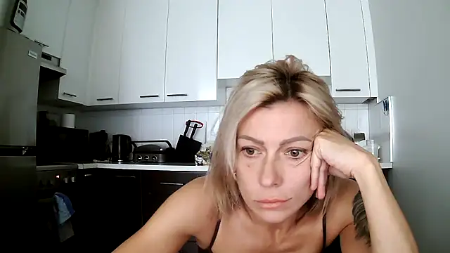 anechka1 online show from October 2025 04:49:01 PM