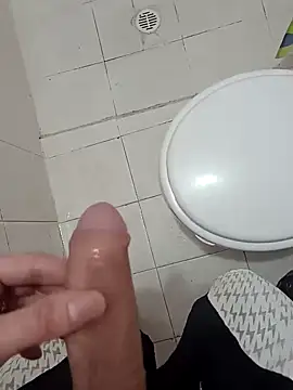 Snapshot of Wynni chatting on September 2025 12:49:02 PM Wynni online show from September 2025 12:49:02 PM