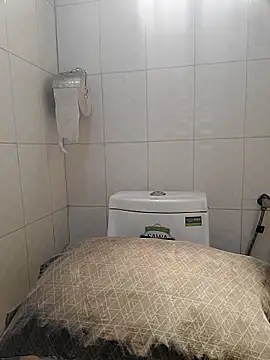 Snapshot of julietunderwoood chatting on October 2025 11:22:01 AM julietunderwoood online show from October 2025 11:22:01 AM