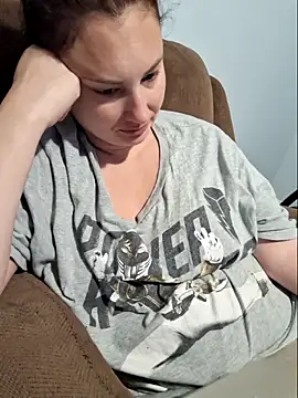 Snapshot of MilfyMrsRobinson chatting on October 2025 12:03:02 PM MilfyMrsRobinson online show from October 2025 12:03:02 PM