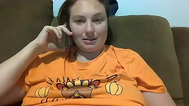 Snapshot of MilfyMrsRobinson chatting on November 2025 12:38:02 PM MilfyMrsRobinson online show from November 2025 12:38:02 PM