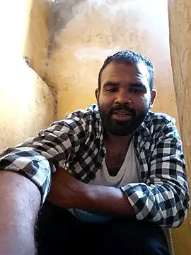 Snapshot of ListedLoin chatting on October 2025 02:29:01 PM ListedLoin online show from October 2025 02:29:01 PM