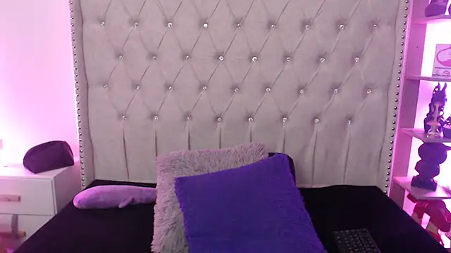 Abril Squirt online show from December 2024 10:12:02 AM