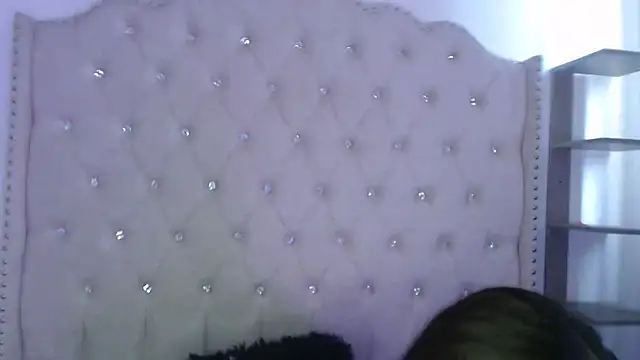 Snapshot of Abril_Squirt chatting on October 2025 06:49:02 PM Abril Squirt online show from October 2025 06:49:02 PM