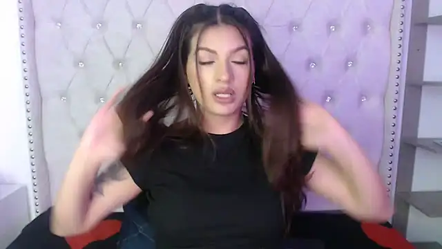 Snapshot of Abril_Squirt chatting on October 2025 10:39:02 PM Abril Squirt online show from October 2025 10:39:02 PM