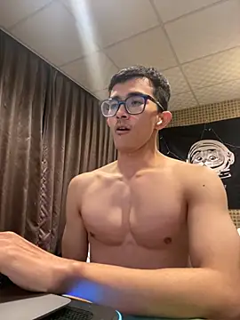 Snapshot of Stevenjt chatting on November 2025 02:28:02 PM Stevenjt online show from November 2025 02:28:02 PM