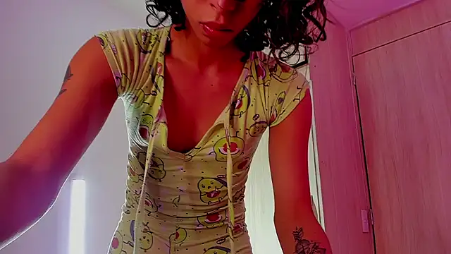 Snapshot of Bigcatalove chatting on December 2024 11:06:02 AM Bigcatalove online show from December 2024 11:06:02 AM