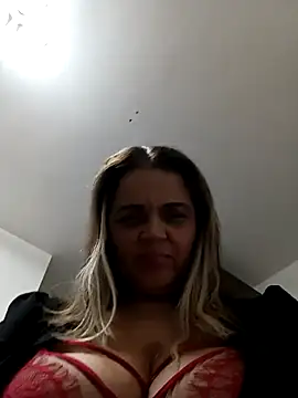 Snapshot of hugebobbs chatting on September 2025 12:41:01 PM hugebobbs online show from September 2025 12:41:01 PM