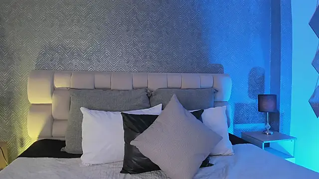 sofi bakerr online show from October 2025 11:41:02 AM