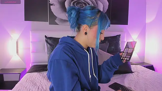 sofi bakerr online show from October 2025 11:42:01 AM